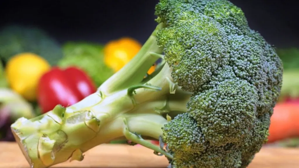 Health Risks to Eating Boiled Broccoli